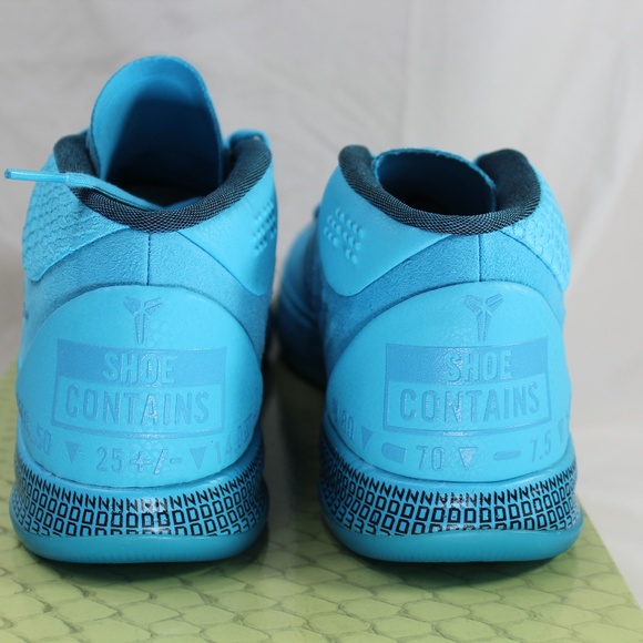 Nike Kobe AD Mid Honesty Athletic Basketball Shoe - Picture 4 of 8